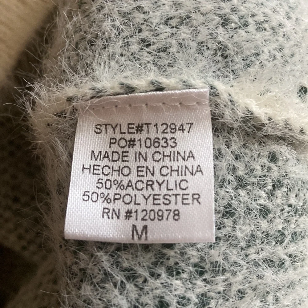 NWT Entro Long Sleeve Crew Neck Sweater Green Cream M - Picture 6 of 7